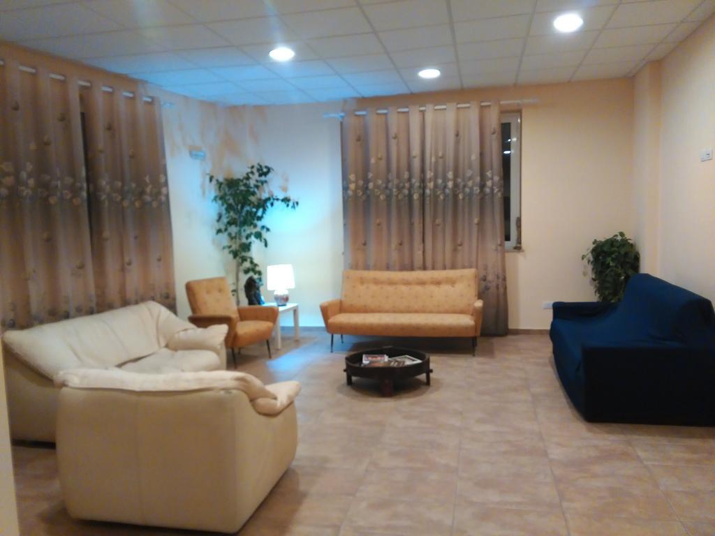 Hotel Residence Thalassa レッジョ・ディ・カラブリア エクステリア 写真